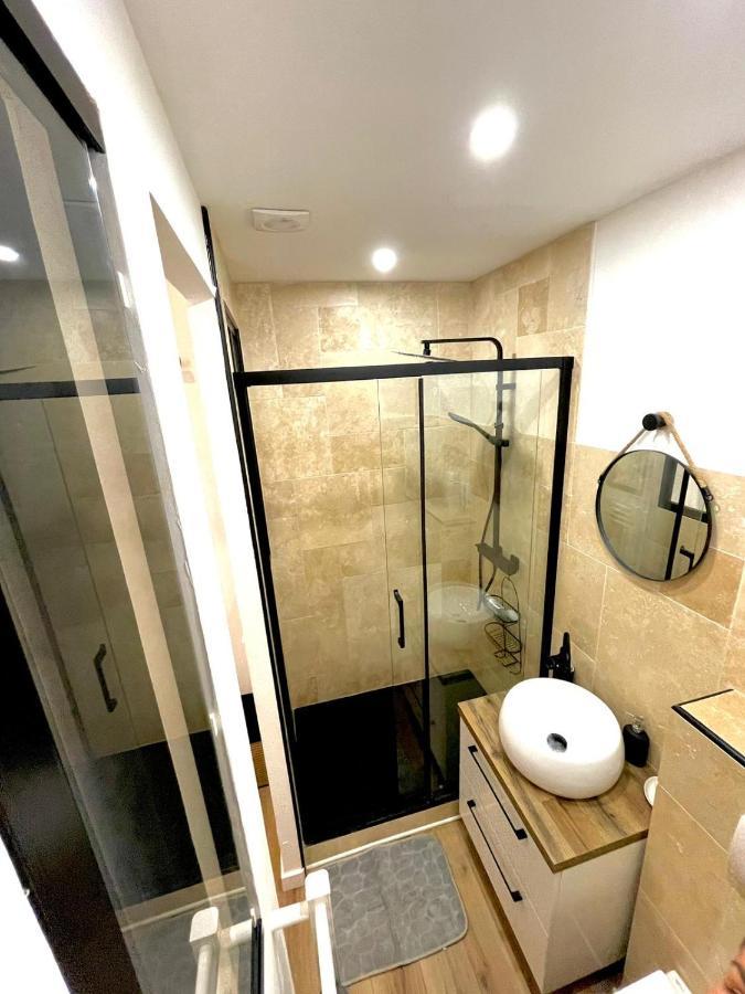 Appartement Cosy Proche Du Port Nicea Zewnętrze zdjęcie